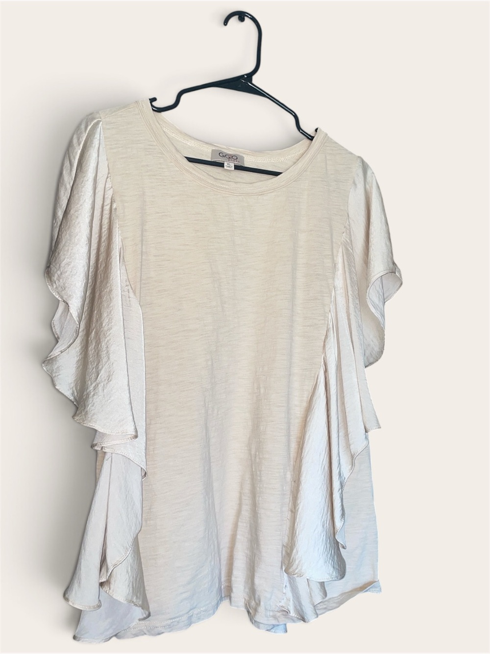 Gibson Look Cream Ruffle Sleeve Short-Sleeve Top